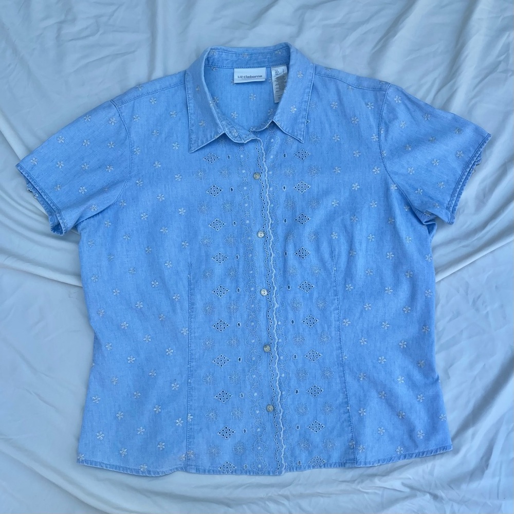 Vintage denim shirt with embroidery by Liz Clairborne in excellent condition.